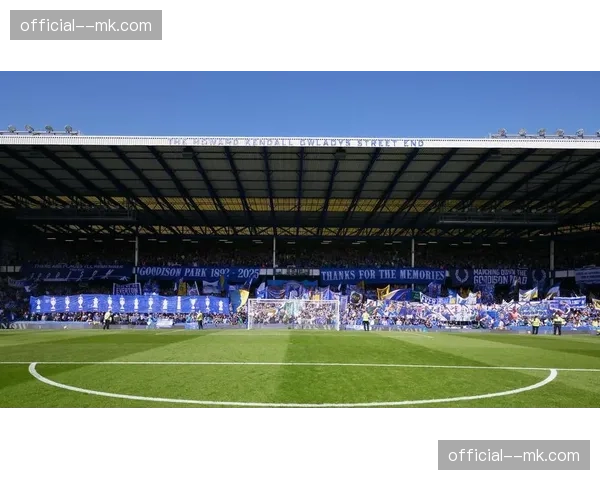 埃弗顿主场气势压制切尔西 古迪逊公园成太妃糖抢分堡垒